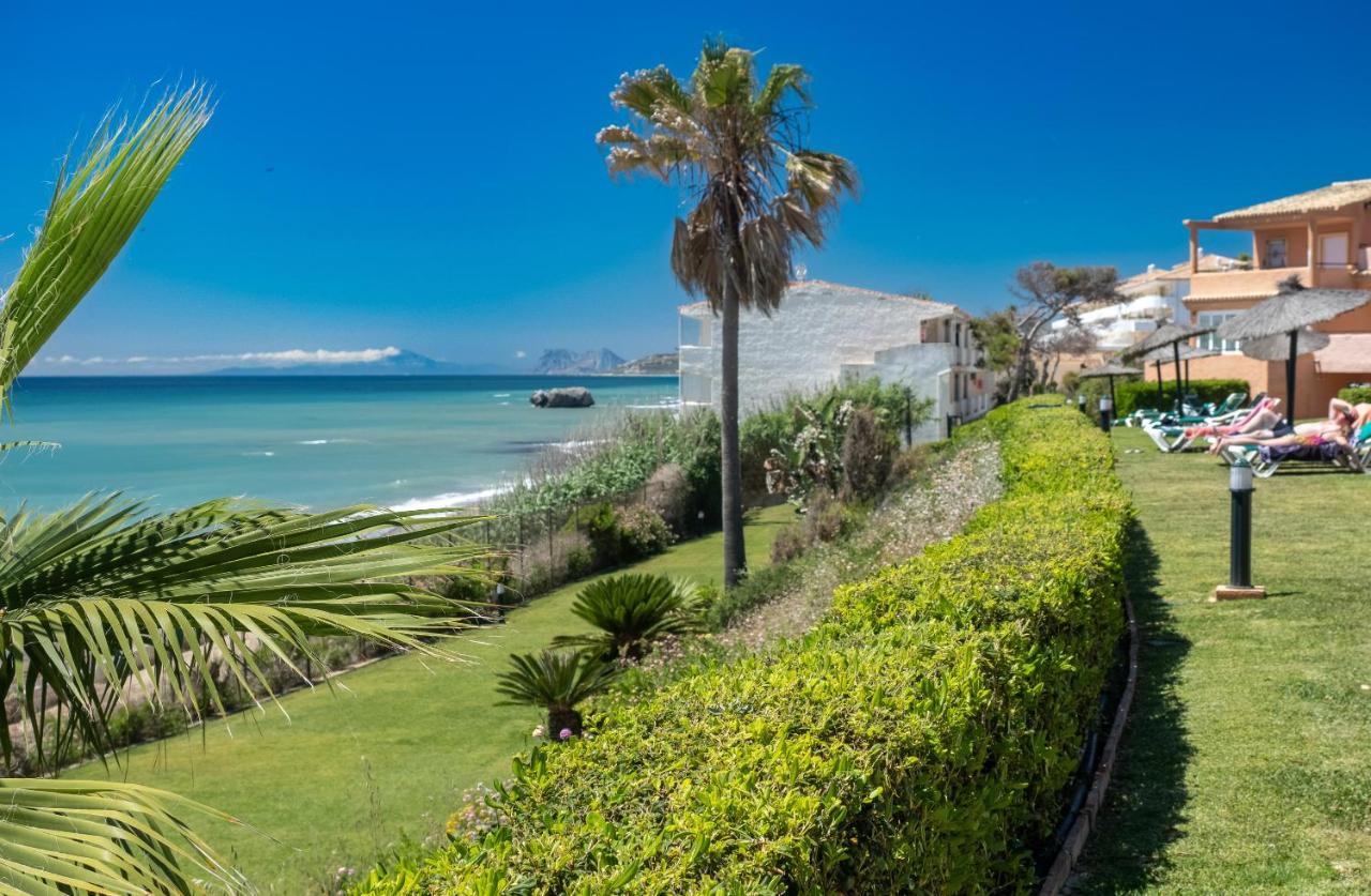Fantastic Beachfront Apartment Estepona Bagian luar foto